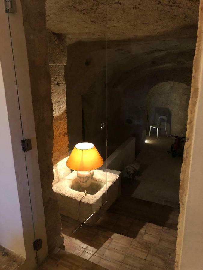Villa Gli Ipogei Nel Cuore Di Matera Exterior foto